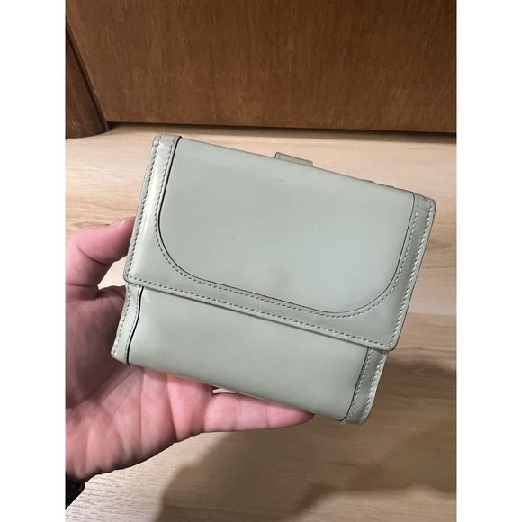 Gucci Patent Leather‎ Compact Wallet Jackie Closure Silver Hardware Light Mint - Picture 2 of 16